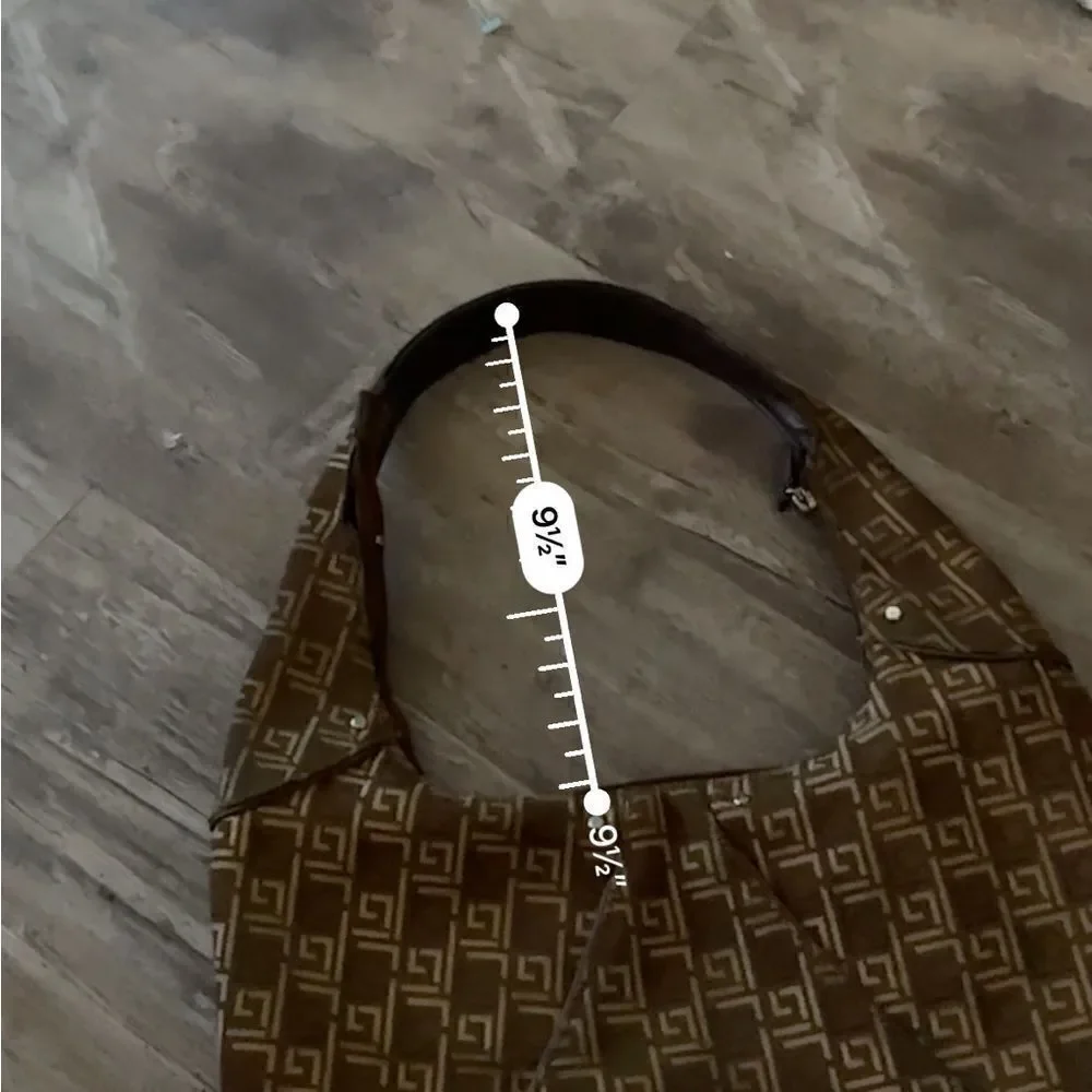 LIZ CLAIBORNE HOBO bag